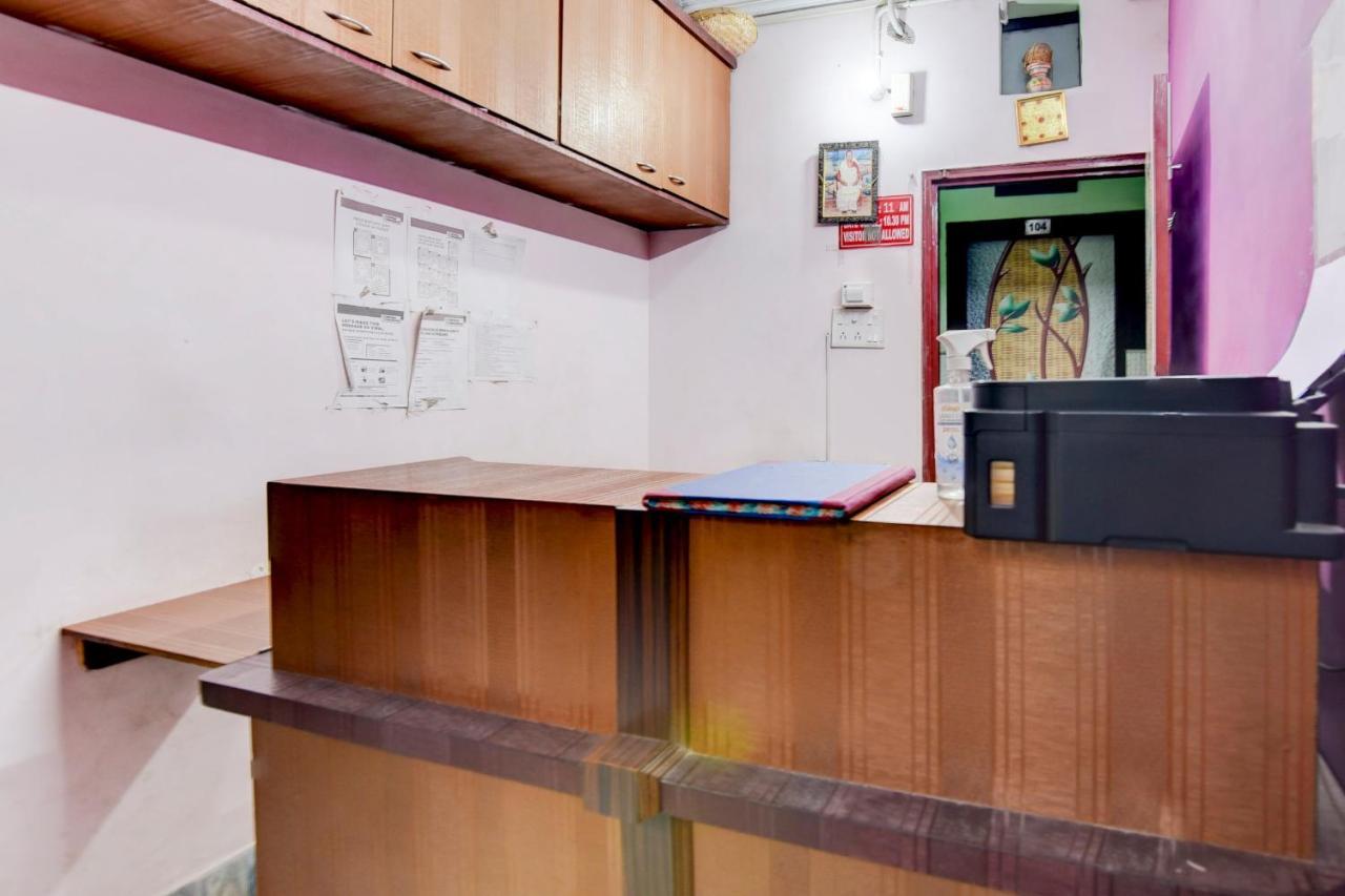 Hotel Oyo 30975 Karunamoyee 3*